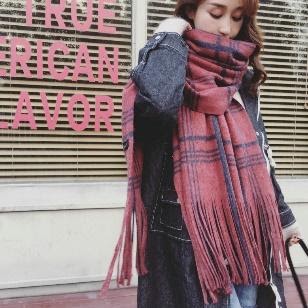 Stylevana - Wool-Blend Fringed Gingham Scarf