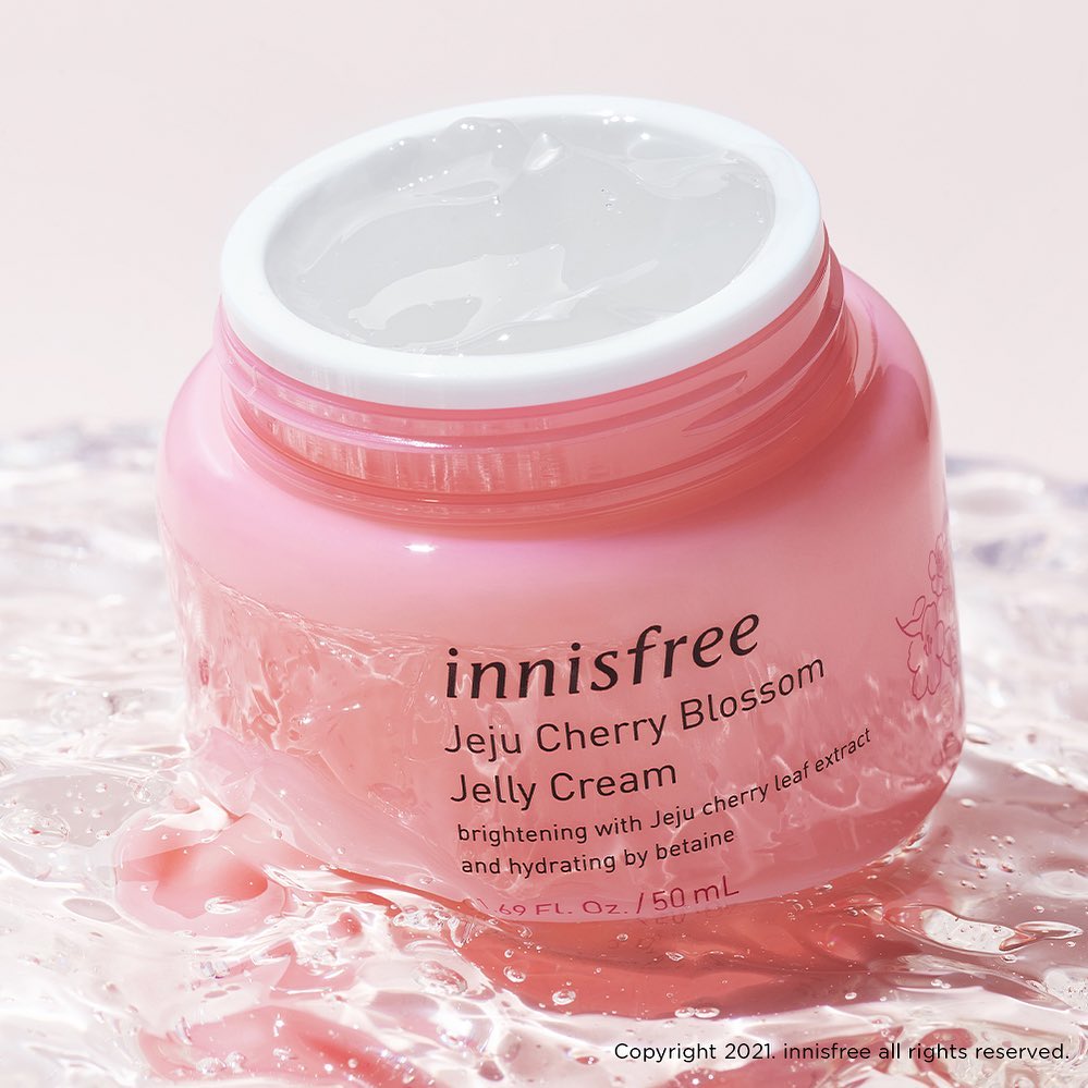 innisfree - Jeju Cherry Blossom Jelly Cream